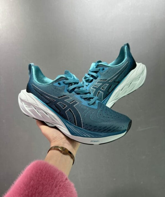 ASICS NOVA BLAST 4