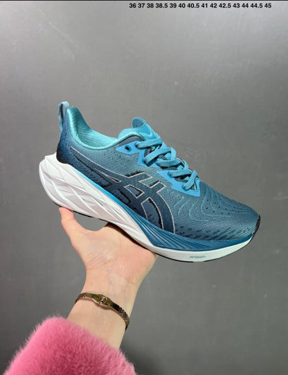 ASICS NOVA BLAST 4