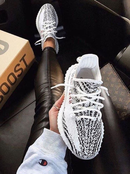 Adidas yeezy boost 350 Zebra with real boost (original authentic)