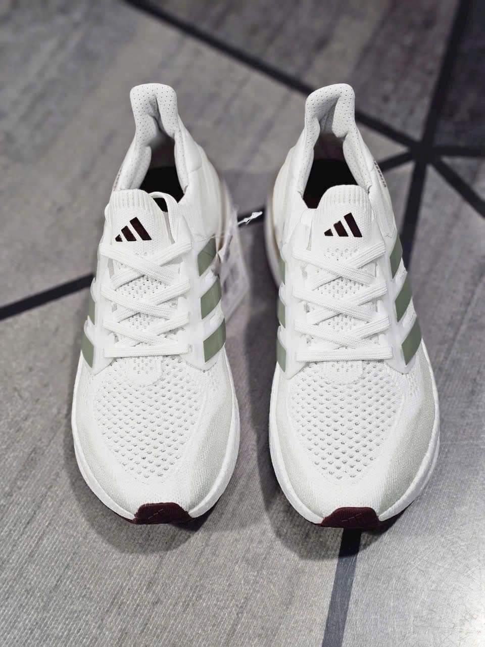 Adidas Ultraboost 5 (2024) (AUTHENTIC  ORIGINAL UNOFFICIAL COLOUR)